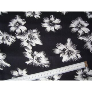 Reststück Stoff schwarz mit Blumen in schwarz-weiß 130 x 140cm