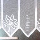 Scheibengardine weiß ca.165x98cm hoch Bogen mit Blume